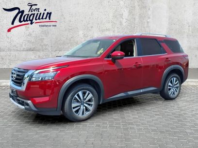 Used 2025 Nissan Pathfinder SL