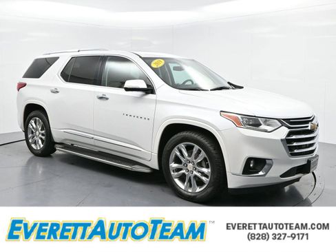 Used 2019 Chevrolet Traverse High Country w/ LPO, Floor Liner Package AWD/4WD image 1