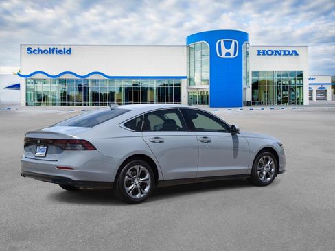Used 2025 Honda Accord EX-L image 3