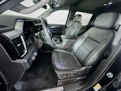 Used 2024 GMC Sierra 1500 Denali w/ Technology Package AWD/4WD image 13