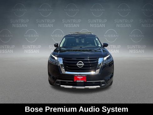 Used 2025 Nissan Pathfinder SL w/ SL Premium Package FWD image 10