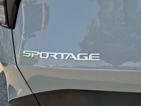 Used 2024 Kia Sportage X-Line w/ X-Line Premium Package AWD/4WD image 31