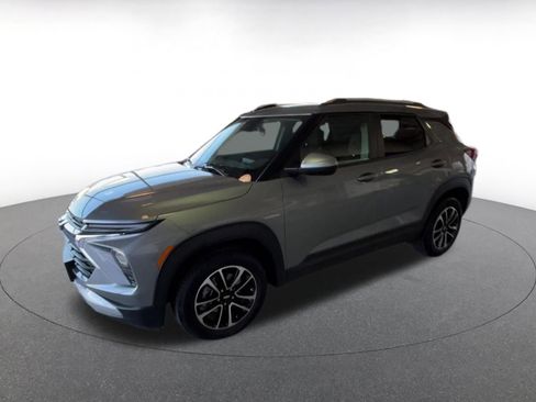 Used 2025 Chevrolet TrailBlazer LT image 7