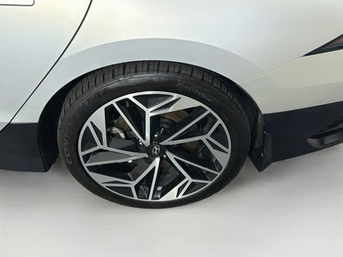 Used 2024 Hyundai Ioniq 6 SEL RWD image 11