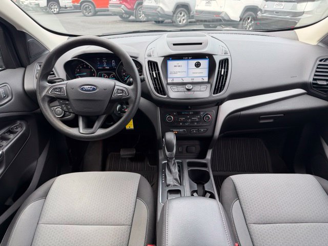 Used 2018 Ford Escape SE w/ SE Sync 3 Package AWD/4WD image 6