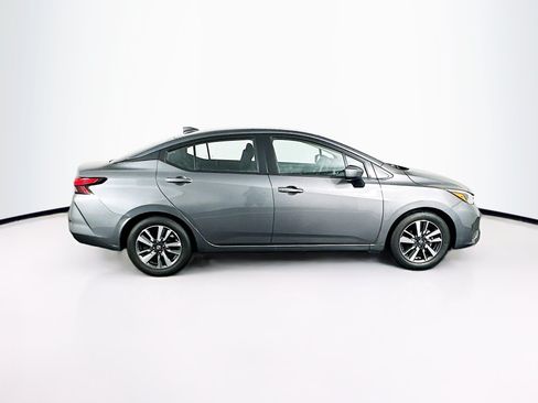 Used 2025 Nissan Versa SV FWD image 10