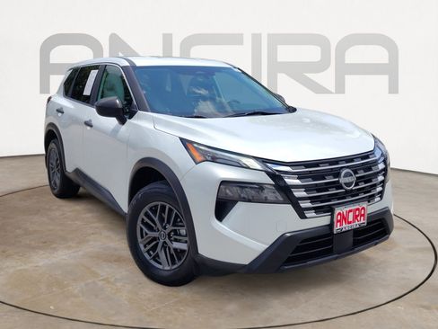 Certified 2024 Nissan Rogue S FWD image 7