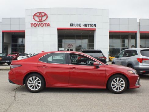 Used 2024 Toyota Camry LE image 1
