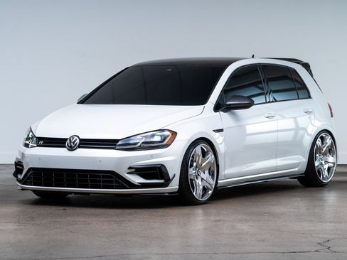 Used 2019 Volkswagen Golf R 4-Door AWD/4WD image 4