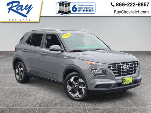 Used 2023 Hyundai Venue SEL FWD image 1