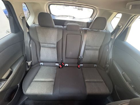 Used 2025 Nissan Rogue SV FWD image 40