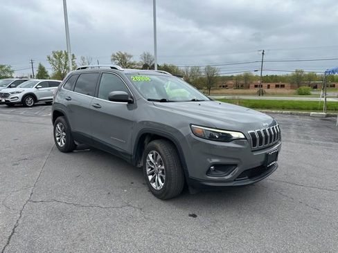 Used 2021 Jeep Cherokee Latitude Lux w/ Comfort/Convenience Group AWD/4WD image 6