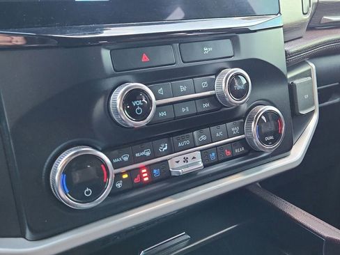 Used 2022 Ford Expedition Max Limited image 29