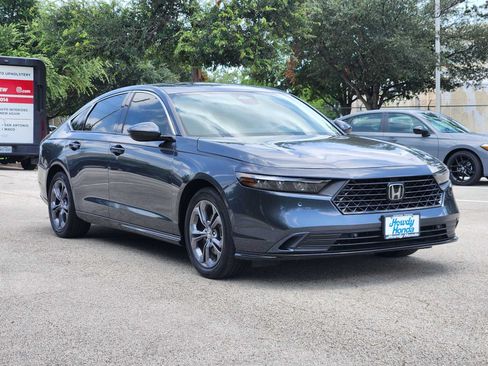 Used 2024 Honda Accord EX-L image 3