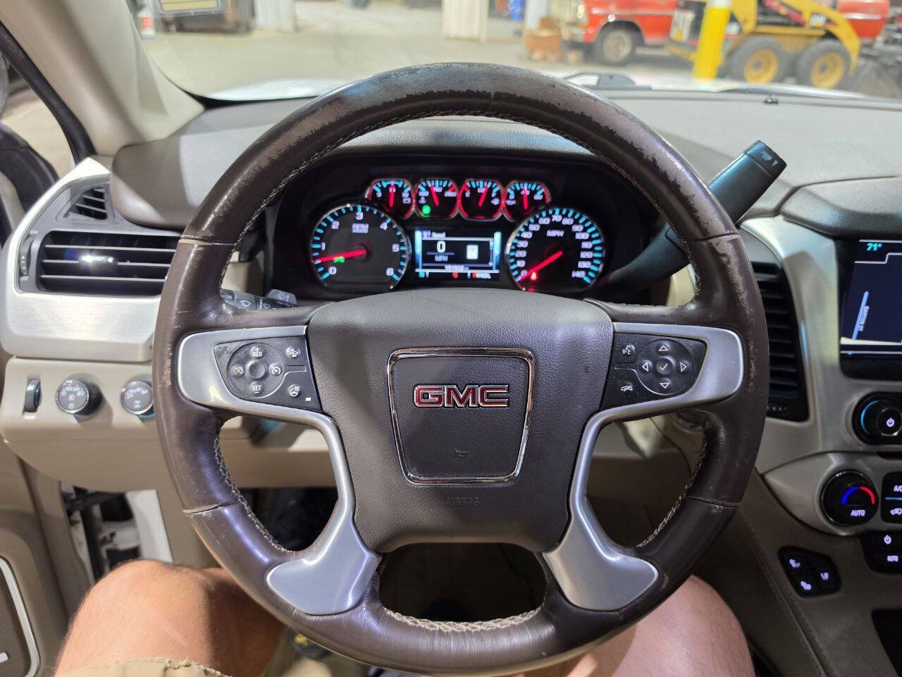 Used 2018 GMC Yukon XL SLT w/ Premium Edition AWD/4WD image 42