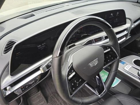 Used 2024 Cadillac Lyriq Sport AWD/4WD image 4