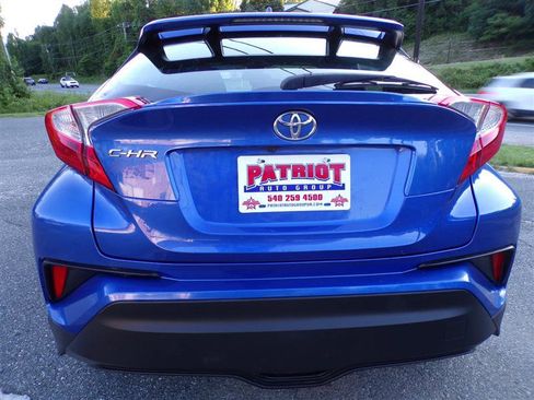 Used 2019 Toyota C-HR LE FWD image 7