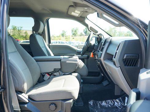 Used 2019 Ford F150 XLT w/ XTR Package AWD/4WD image 11