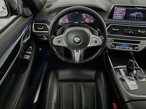 Used 2020 BMW 750i xDrive w/ M Sport Package AWD/4WD image 21