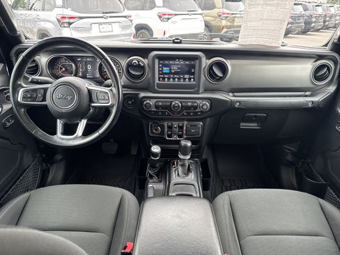 Used 2020 Jeep Gladiator Sport w/ Quick Order Package 24S AWD/4WD image 10