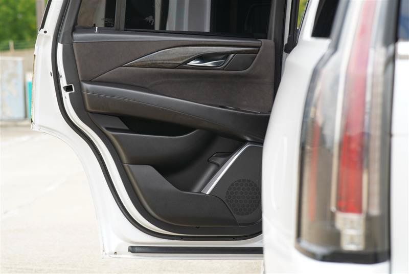 Used 2016 Cadillac Escalade Platinum AWD/4WD image 67