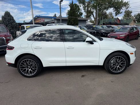 Used 2017 Porsche Macan S AWD/4WD image 10
