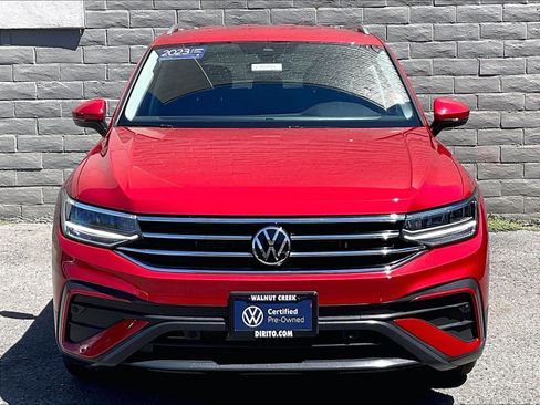 Certified 2023 Volkswagen Tiguan SE FWD image 2