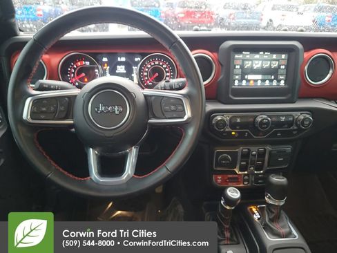 Used 2021 Jeep Wrangler Unlimited Rubicon AWD/4WD image 3