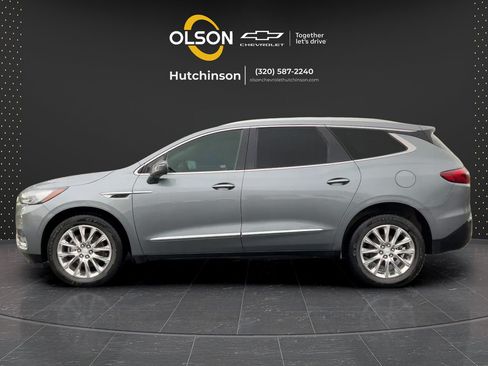 Used 2018 Buick Enclave Premium w/ Experience Buick Package AWD/4WD image 3