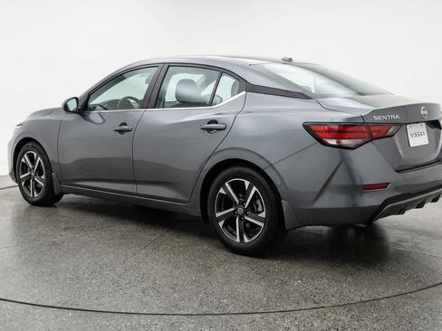 Used 2025 Nissan Sentra SV FWD image 6
