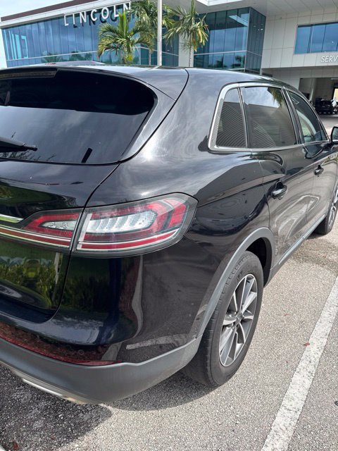 Used 2022 Lincoln Nautilus FWD image 8