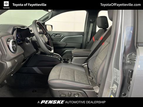 Used 2024 Chevrolet Colorado Z71 w/ Z71 Convenience Package 2 AWD/4WD image 19