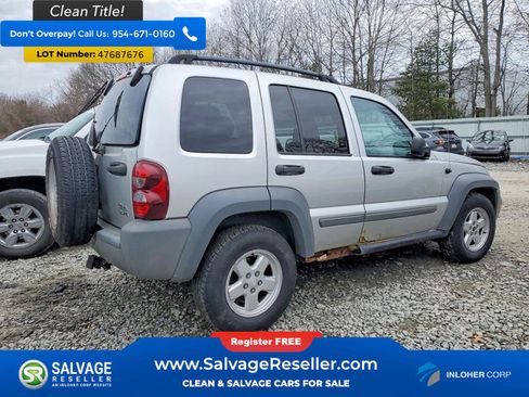Used 2005 Jeep Liberty Sport AWD/4WD image 4