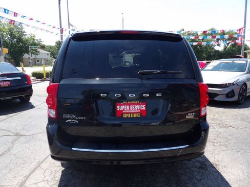 Used 2019 Dodge Grand Caravan SXT FWD image 5