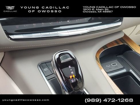 Used 2023 Cadillac Escalade Premium Luxury Platinum w/ Heavy-Duty Trailer Package AWD/4WD image 20