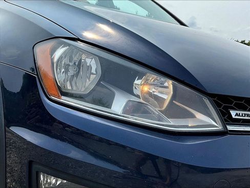 Used 2017 Volkswagen Golf Alltrack S image 25
