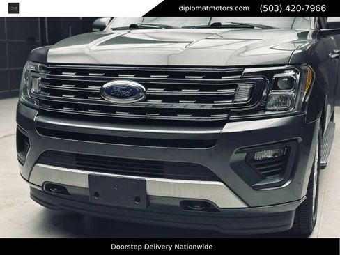 Used 2020 Ford Expedition XLT w/ Equipment Group 202A AWD/4WD image 14