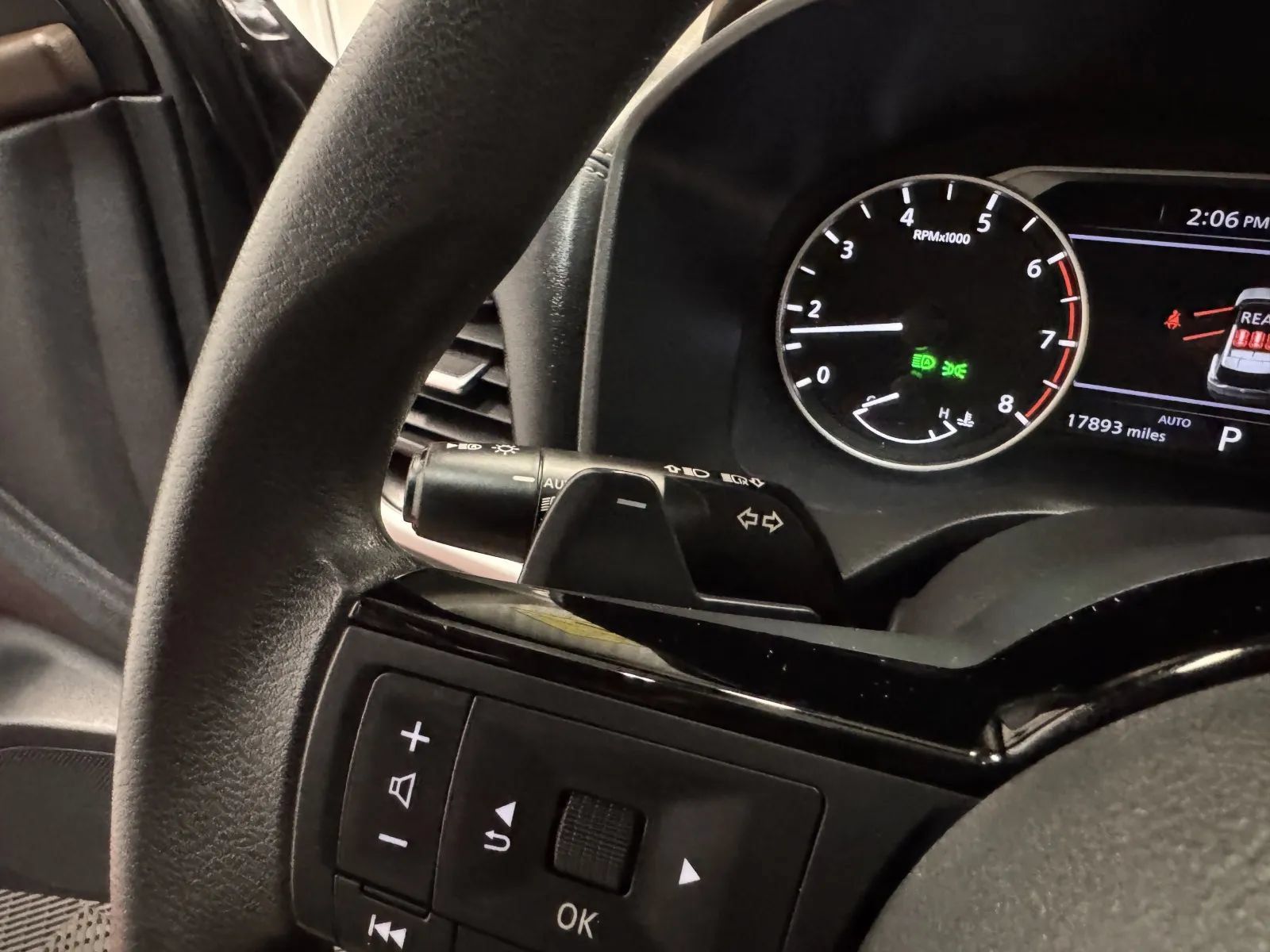 Used 2023 Nissan Rogue SV AWD/4WD image 21