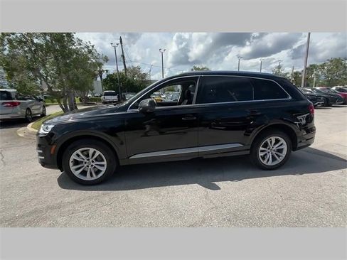 Used 2018 Audi Q7 3.0T Premium Plus image 18
