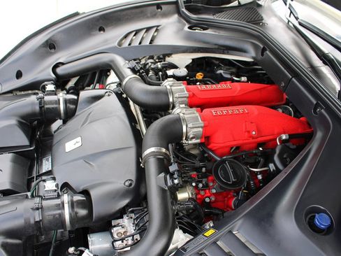 Used 2015 Ferrari California T image 50