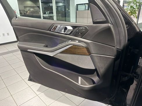 Used 2024 BMW X7 xDrive40i AWD/4WD image 26