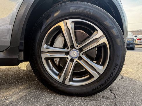 Used 2016 Mercedes-Benz GLC 300 image 18