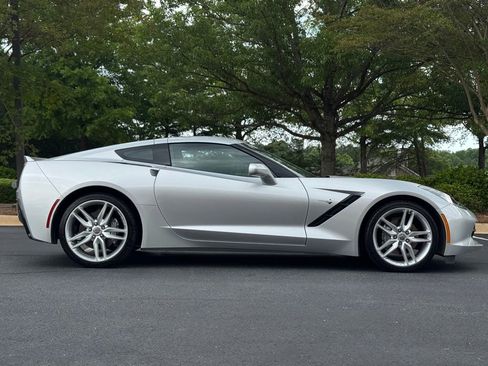 Used 2019 Chevrolet Corvette Stingray Coupe w/ Battery Protection Package RWD image 2