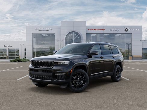 New 2025 Jeep Grand Cherokee L Limited image 1