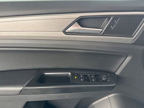 Used 2020 Volkswagen Atlas SE image 16