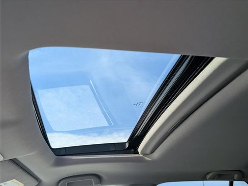 Used 2023 Honda Ridgeline RTL image 17