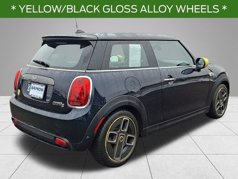 Used 2021 MINI Cooper SE w/ 8.8" Touchscreen Nav Package image 4