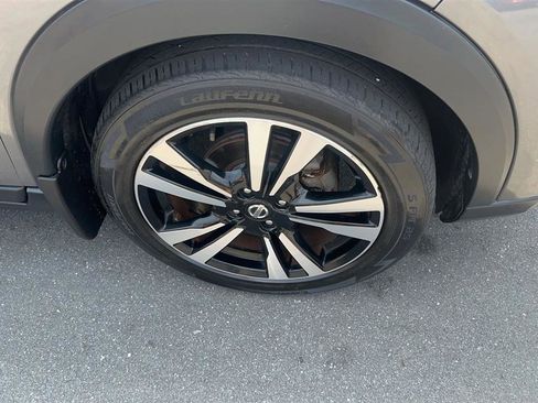 Used 2018 Nissan Kicks SR w/ Exterior Package image 8