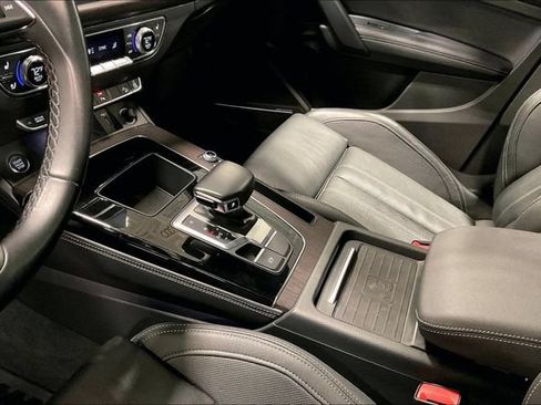 Certified 2023 Audi Q5 2.0T Prestige w/ Prestige Package AWD/4WD image 17