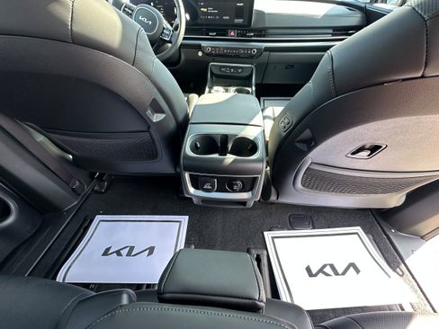 New 2026 Kia Carnival SX FWD image 16